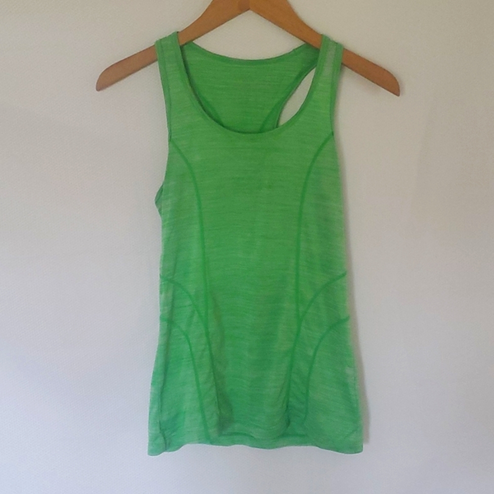Reebok Green Heathered Tank Top Size Small